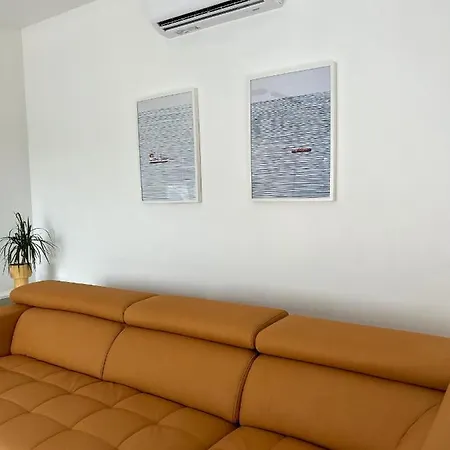 Aurus 2 * Korčula