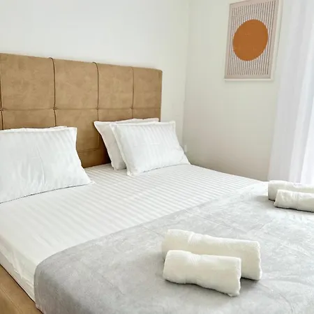 Aurus 2 * Κόρτσουλα